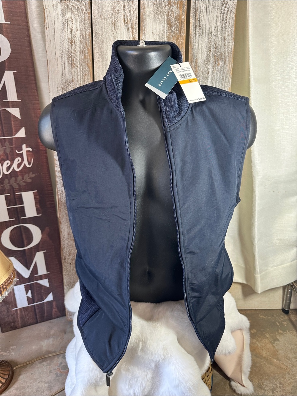 Perry Ellis Navy Men's Softshell Vest